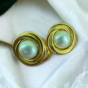 Orecchini con perla e intrecco dorato