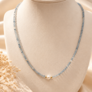 Collana con radice acquamarina e perla